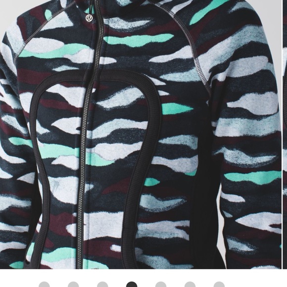 Lululemon Scuba Hoodie II - Picture 3 of 8